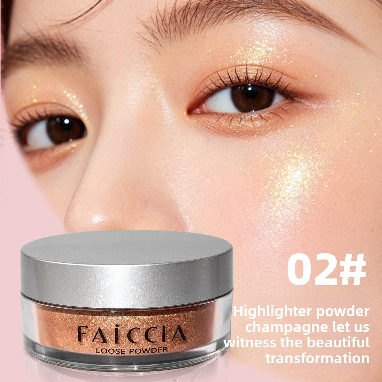 Highlighter powder with fine shimmer for a radiant, dewy complexion