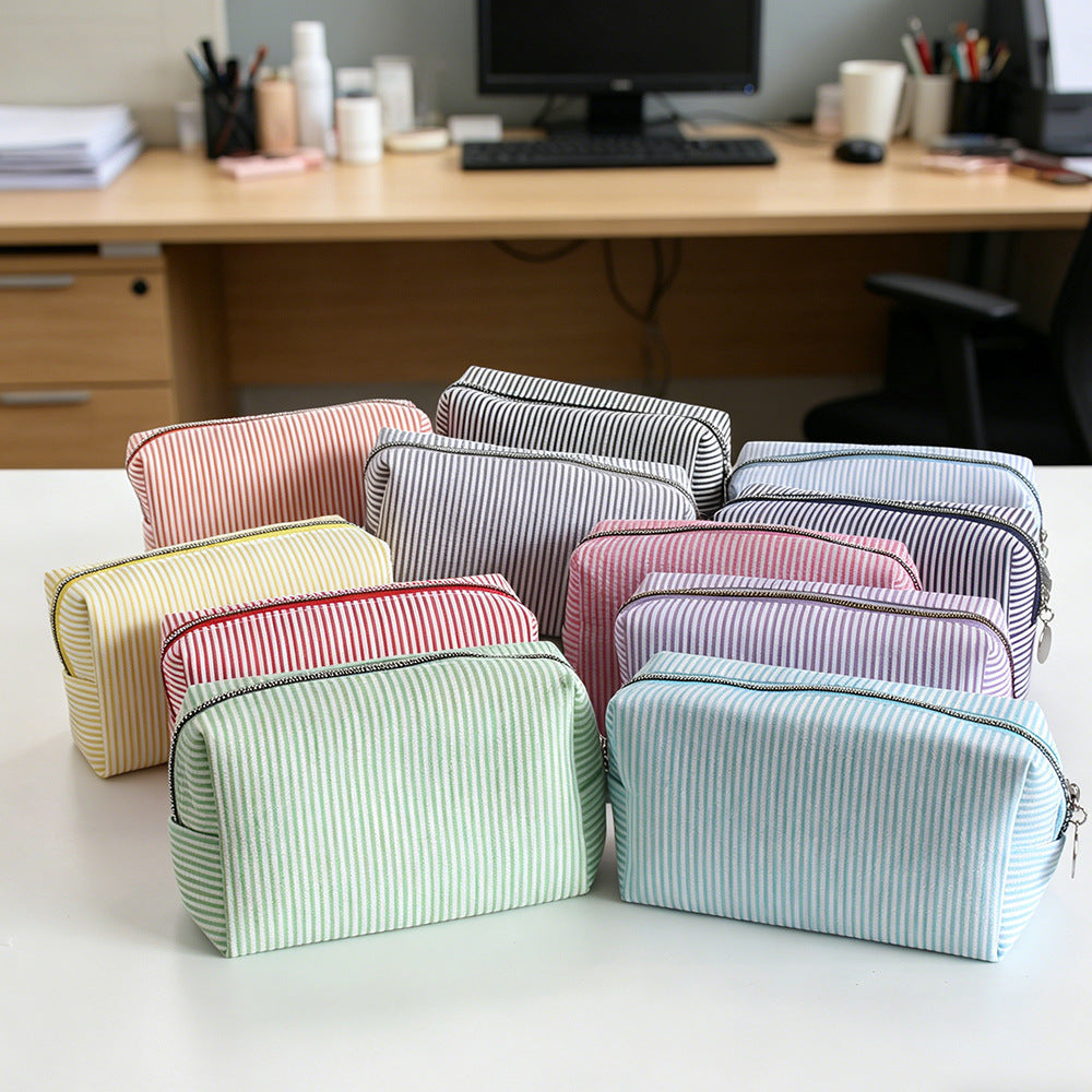 Striped Travel Storage Bag